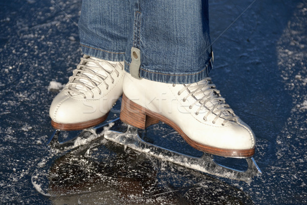 Patinaj pantof congelate lac Austria Imagine de stoc © fahrner