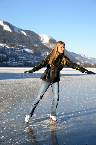 Stok fotoğraf: Kadın · artistik · patinaj · genç · kadın · dondurulmuş · göl