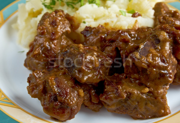 La pommes de terre traditionnel boeuf oignon ragoût [[stock_photo]] © fanfo