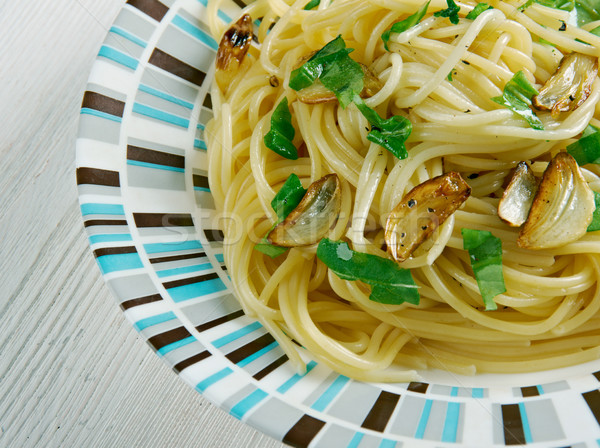 spaghetti with garlic and oil Stock photo © fanfo