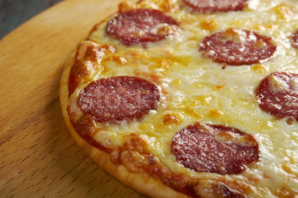 Maison pizza fromages tomate déjeuner rapide [[stock_photo]] © fanfo