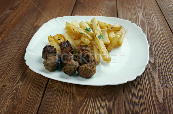 La sos franceza cartofi prajiti alimente masă Imagine de stoc © fanfo