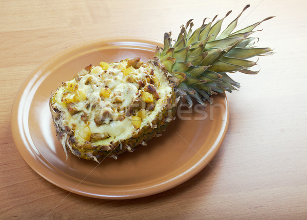 菠萝    红色 / roast meat with cheese  grilled  in pineapple