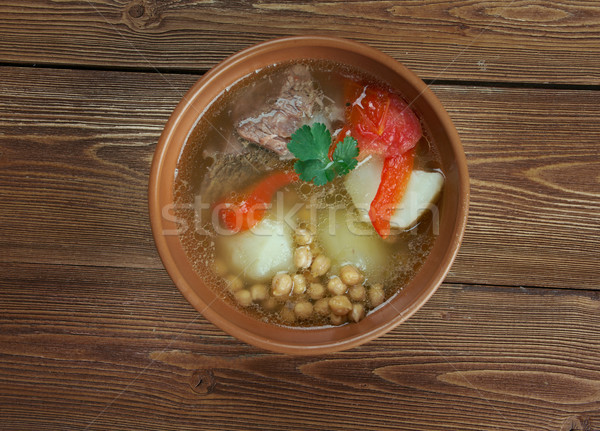Supă caucaz central carne de oaie legume frunze Imagine de stoc © fanfo