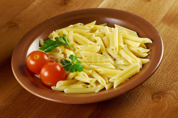 Heerlijk macaroni pasta houten tafel foto tomaat Stockfoto © fanfo