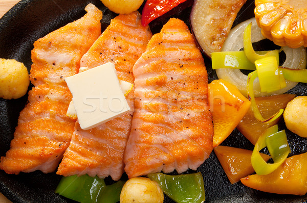 Saumon steak légumes japonais cuisine poissons [[stock_photo]] © fanfo