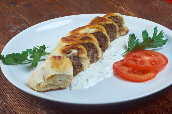 Turc carne de vită carne găti rapid plăcintă Imagine de stoc © fanfo