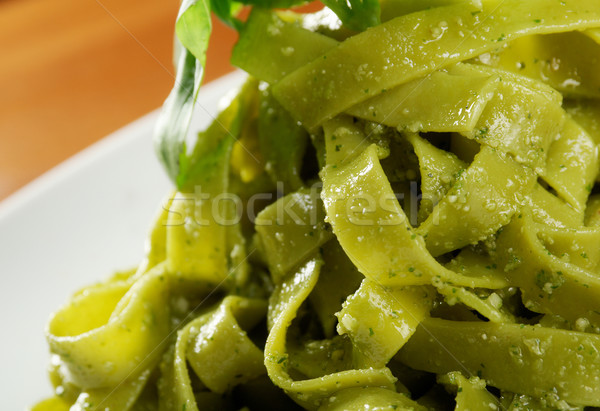 Tagliatelle makarna pesto ışık plaka Stok fotoğraf © fanfo