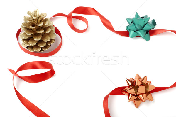 Ornamente Crăciun alb natură roşu Imagine de stoc © farres