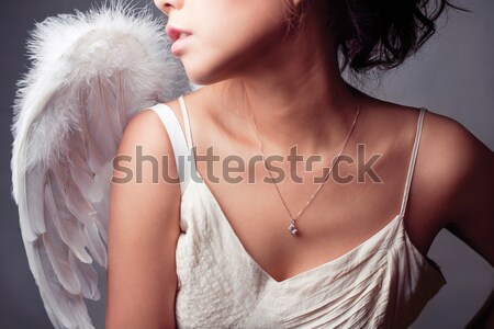 Vliegen weg meisje witte top Stockfoto © fatalsweets