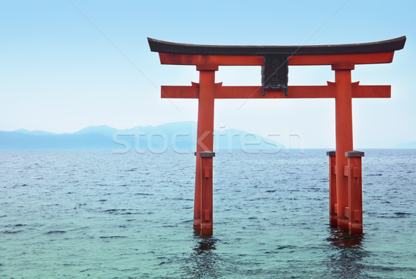 Tempel Tor See japanisch Wasser Natur Stock foto © fatalsweets