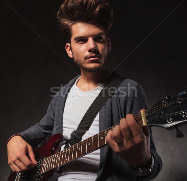 Indie művész játszik gitár stúdió fiatal Stock fotó © feedough