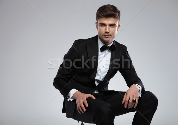 Portré csábító elegáns férfi csokornyakkendő fém Stock fotó © feedough