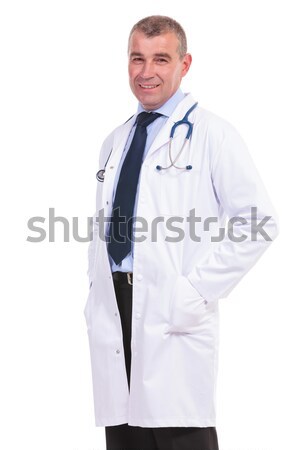 Mosolyog érett orvos áll kezek kéz Stock fotó © feedough
