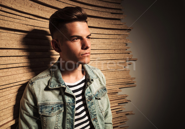 Lado primer plano retrato casual hombre jeans Foto stock © feedough