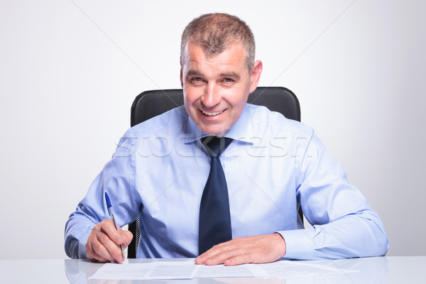 Stock fotó: öreg · üzletember · feliratok · asztal · idős · férfi