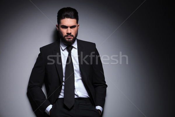 Jóvenes moda hombre enojado retrato Foto stock © feedough