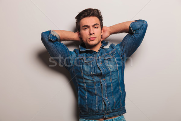 Mode Modell Jeans Jacke Hand in Hand hinter Stock foto © feedough
