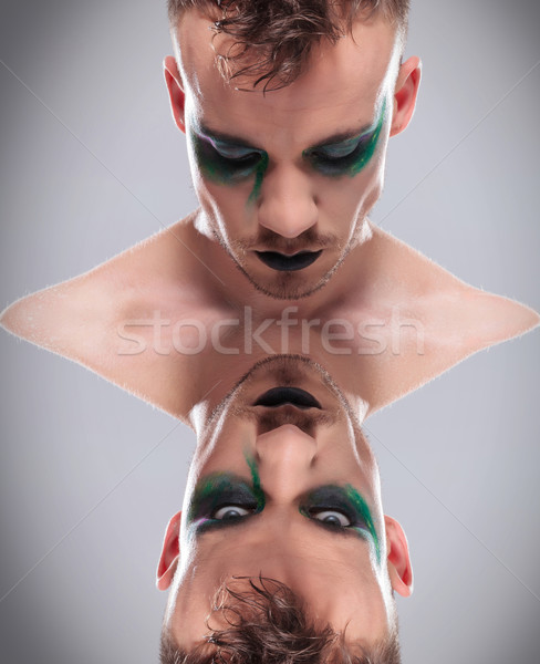 Fejjel lefelé lezser férfi smink tükör kép Stock fotó © feedough