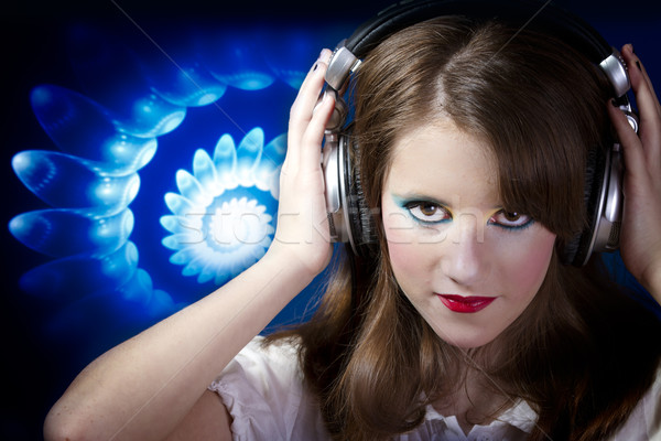 Jogar profissional deejay beautiful girl escuta música Foto stock © Fernando_Cortes