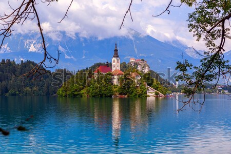Tó Szlovénia Európa sziget kastély hegyek Stock fotó © Fesus