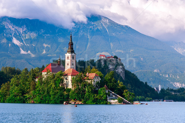 Lago isla montanas Eslovenia Europa cielo Foto stock © Fesus