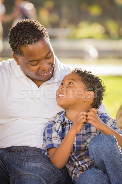 Boldog félvér apa fia játszik afroamerikai apa Stock fotó © feverpitch
