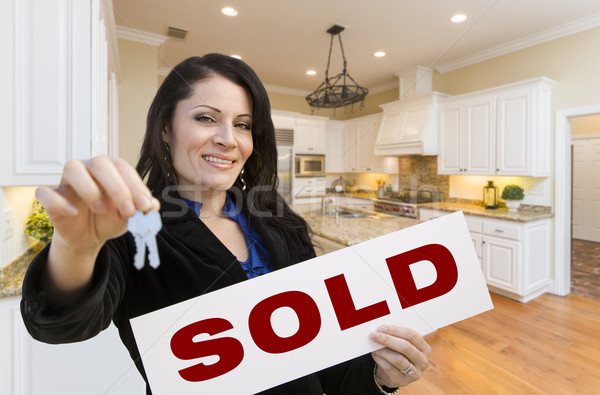 Stockfoto: Latino · vrouw · keuken · huis · sleutels