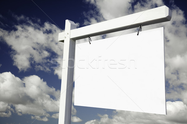 [[stock_photo]]: Immobilier · signe · nuageux · ciel · nuages · prêt