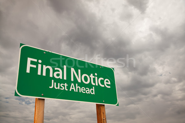 Foto stock: Final · verde · placa · sinalizadora · à · frente