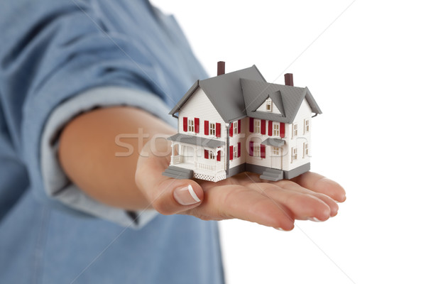 Stockfoto: Huis · vrouwelijke · hand · witte · model · geïsoleerd