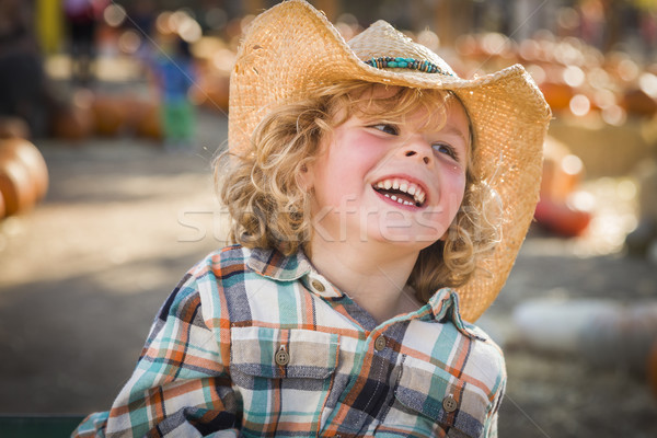 Mały chłopca cowboy hat dynia godny podziwu Zdjęcia stock © feverpitch