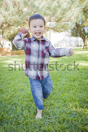 Foto stock: Cute · jóvenes · nino · jugando · fútbol