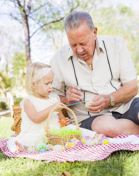 Dziadek wnuczka Easter Eggs koc parku kochający Zdjęcia stock © feverpitch