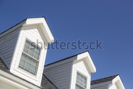 Stock foto: Dach · Haus · Fenster · tief · blauer · Himmel · schönen