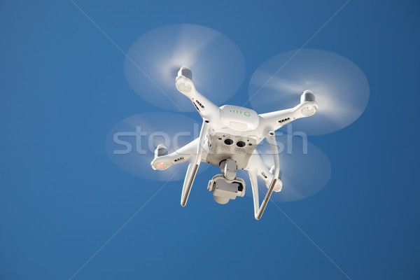 Au-dessous ciel bleu ciel bleu avion vol [[stock_photo]] © feverpitch