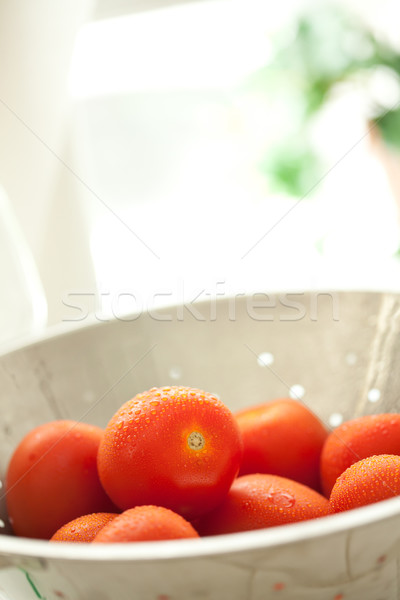 świeże wibrujący roma pomidory kroplami wody makro Zdjęcia stock © feverpitch