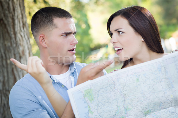 Perdu confondre métis couple regarder carte [[stock_photo]] © feverpitch