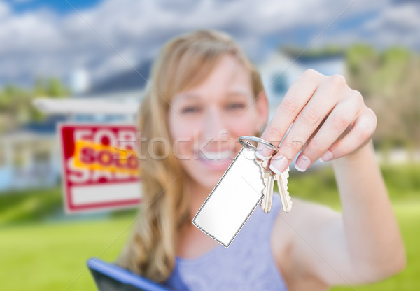 Stockfoto: Vrouw · sleutels · lege · kaart · uitverkocht