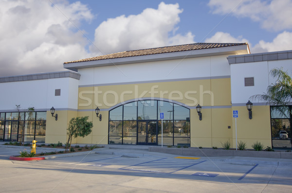 Vacant Retail Building Stock photo © feverpitch