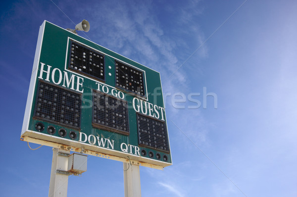 Középiskola pontszám tábla kék ég sport mező Stock fotó © feverpitch