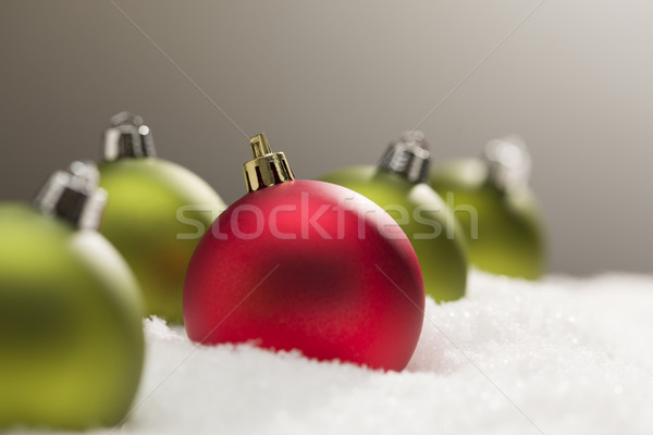Сток-фото: красный · зеленый · Рождества · украшения · снега · серый