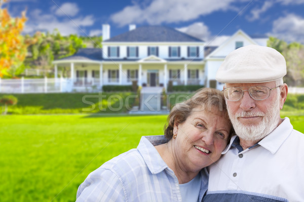 Boldog idős pár ház vonzó előkert nő Stock fotó © feverpitch