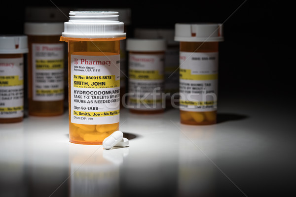 Pillole prescrizione bottiglie etichetta no modello Foto d'archivio © feverpitch