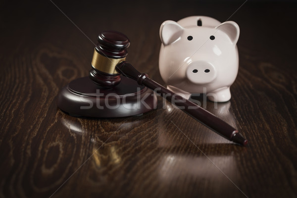 Kalapács persely asztal fa asztal pénz törvény Stock fotó © feverpitch
