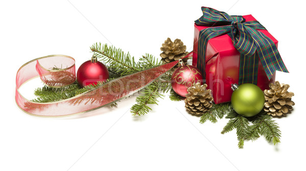 Stockfoto: Christmas · aanwezig · lint · pine · ornamenten