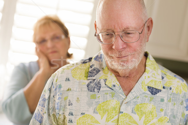 Stockfoto: Senior · volwassen · paar · ruzie · keuken · huis