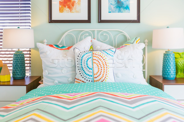 Vibrante colorato interni camera da letto casa Foto d'archivio © feverpitch