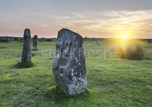 Piatră cerc în picioare pietre peisaj călători Imagine de stoc © flotsom