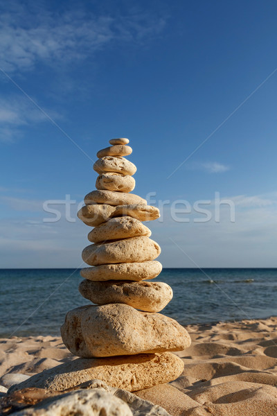Kő tengerpart egyensúly harmónia kövek part Stock fotó © fogen